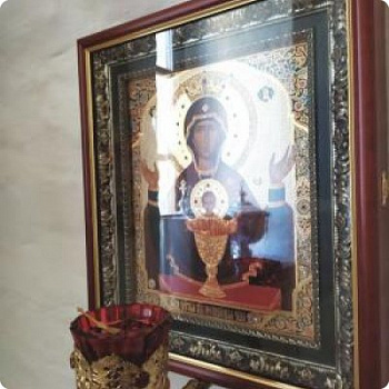 Икона Пресвятой Богородицы «Неупиваемая Чаша»